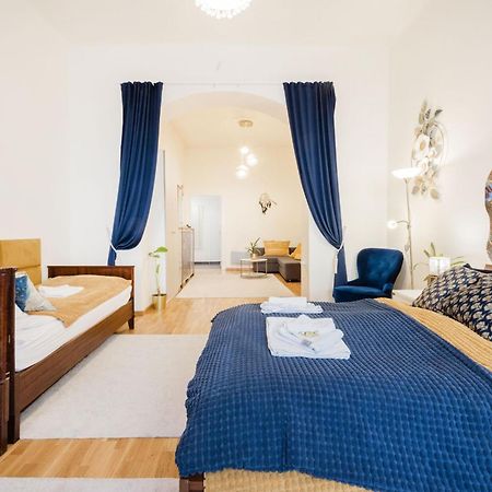 Rose Residence - Elegant Home Будапеща Екстериор снимка
